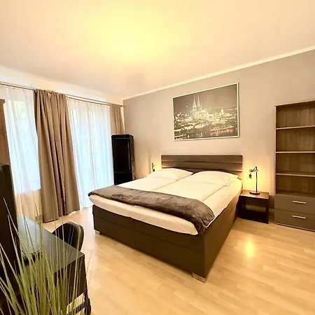 Altstadthotel Hayk Am Rhein 3*