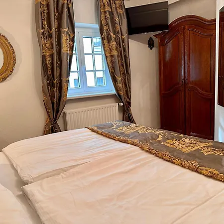 Altstadthotel Hayk Am Rhein 3* Colonia