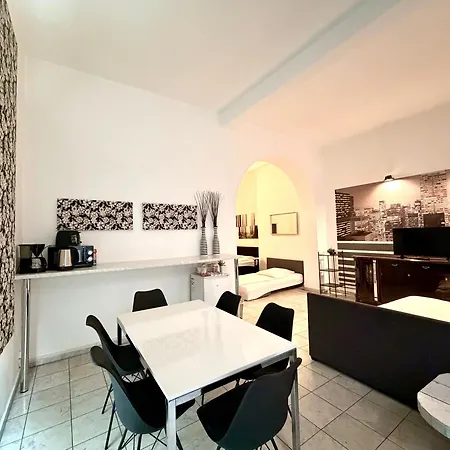 Altstadthotel Hayk Am Rhein 3* Kolonia