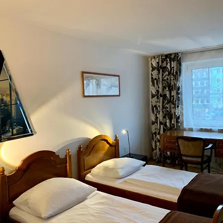 Hotel Altstadthotel Hayk Am Rhein Colonia