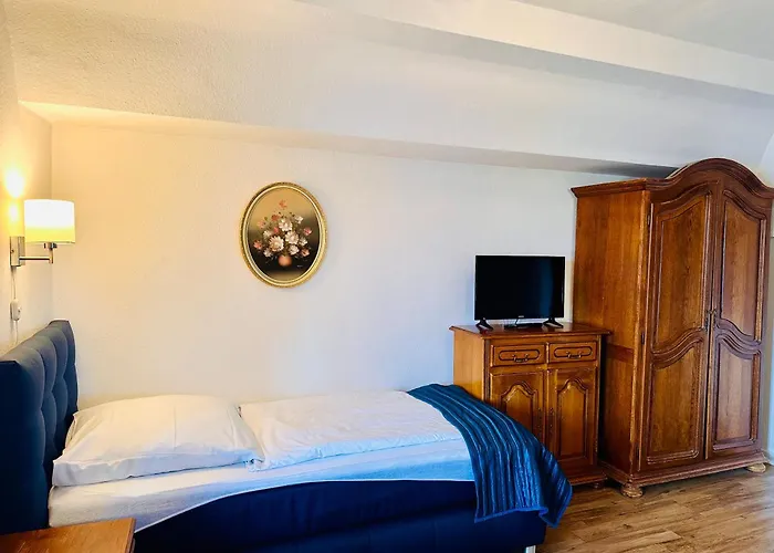 Altstadthotel Hayk Am Rhein Cologne