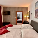 Altstadthotel Hayk Am Rhein Hotel Kolín nad Rýnem