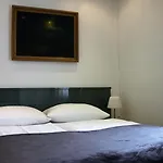 Altstadthotel Hayk Am Rhein Hotel