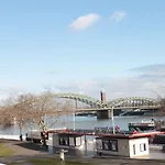 Hotel Altstadthotel Hayk Am Rhein