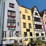 מלון Altstadthotel Hayk Am Rhein