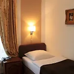 מלון Altstadthotel Hayk Am Rhein קלן