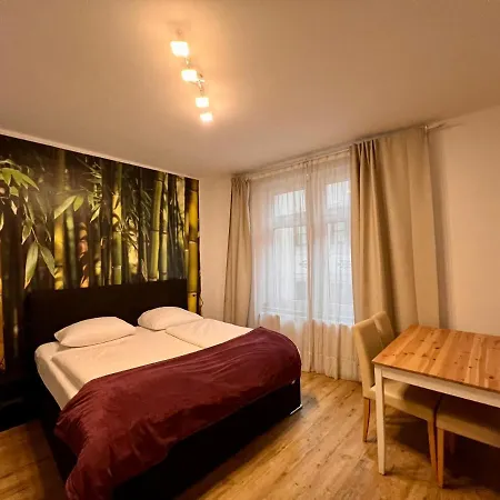 Altstadthotel Hayk Am Rhein