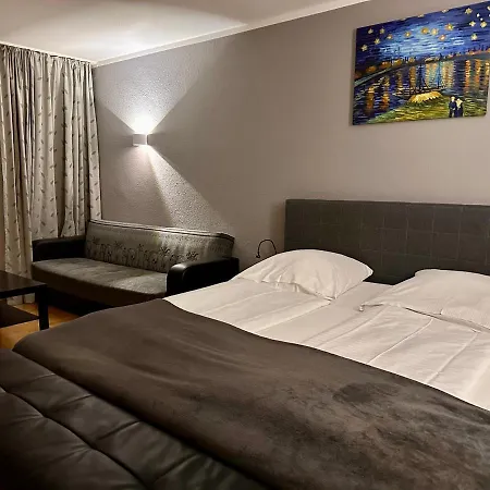 Altstadthotel Hayk Am Rhein Köln