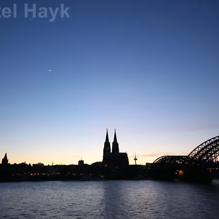 Altstadthotel Hayk Am Rhein Hotel