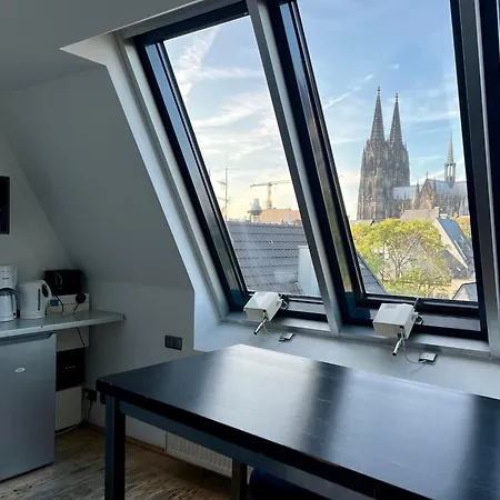 Altstadthotel Hayk Am Rhein 3*