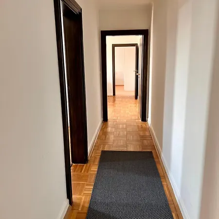 Altstadthotel Hayk Am Rhein 3*