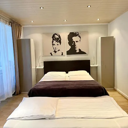 Altstadthotel Hayk Am Rhein Hotel Köln