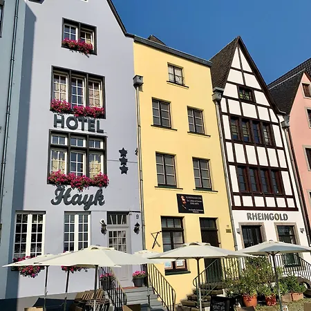 Szálloda Altstadthotel Hayk Am Rhein