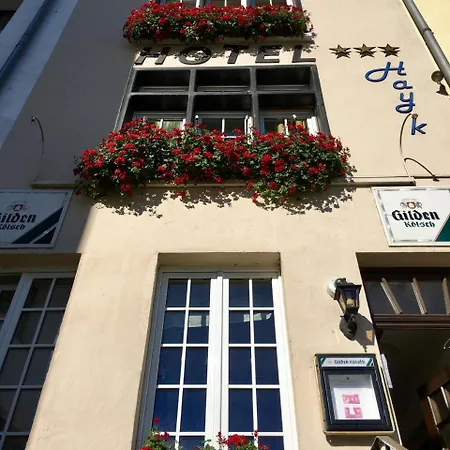 Altstadthotel Hayk Am Rhein Köln