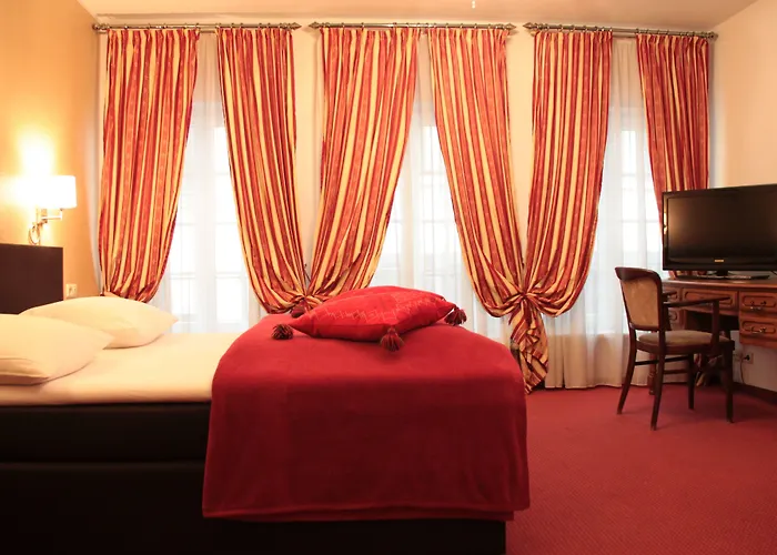 Altstadthotel Hayk Am Rhein 3* Kolonia