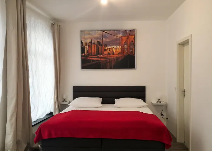 Altstadthotel Hayk Am Rhein Hotel