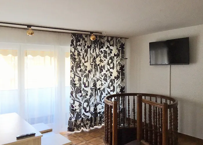 Altstadthotel Hayk Am Rhein מלון 3*