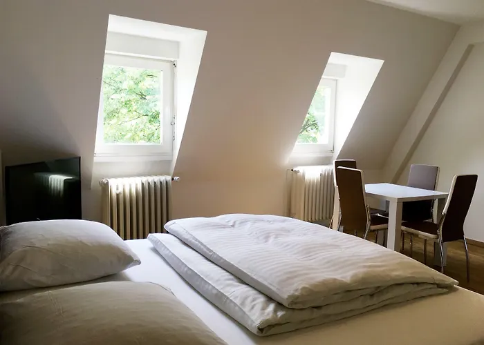 Altstadthotel Hayk Am Rhein Hotel Kolonia