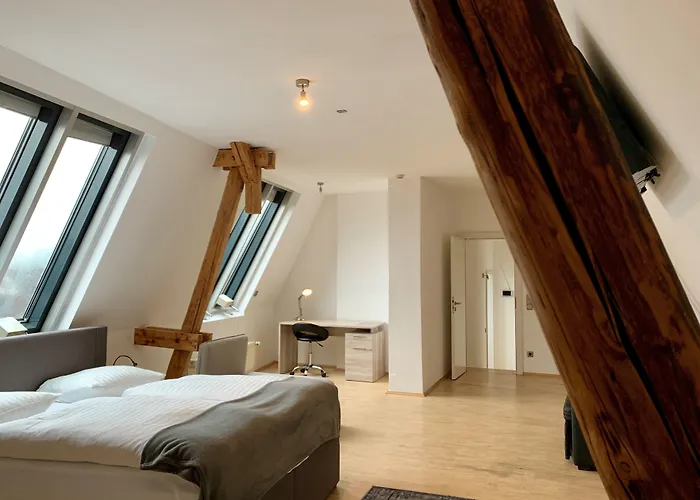 Altstadthotel Hayk Am Rhein