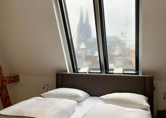 Altstadthotel Hayk Am Rhein