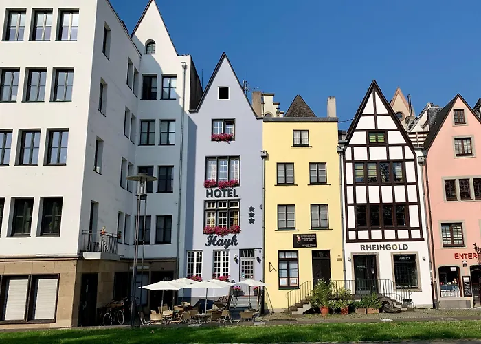 Altstadthotel Hayk Am Rhein Hotel