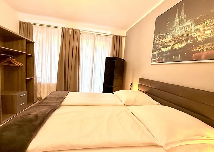 Altstadthotel Hayk Am Rhein Hotel Colónia