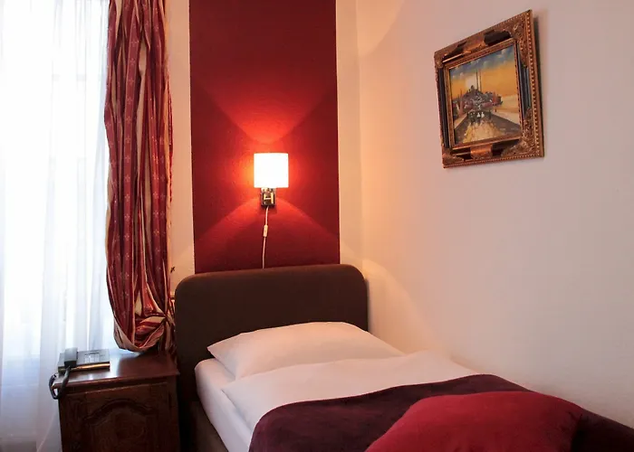 Altstadthotel Hayk Am Rhein