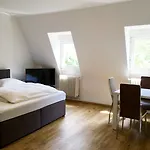 Altstadthotel Hayk Am Rhein 3* Köln