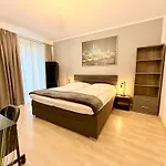Altstadthotel Hayk Am Rhein Köln