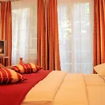 Altstadthotel Hayk Am Rhein 3*