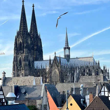 Altstadthotel Hayk Am Rhein Hotell Köln