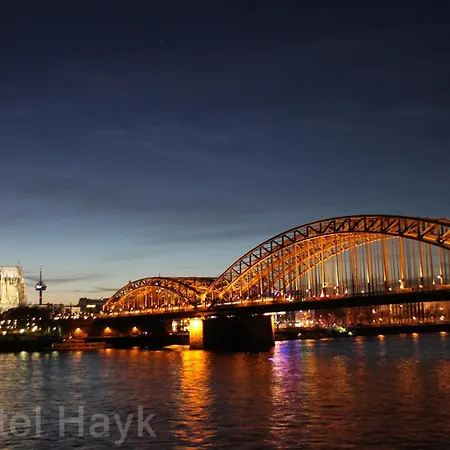 Altstadthotel Hayk Am Rhein Hotell Köln
