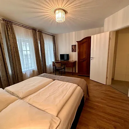 Altstadthotel Hayk Am Rhein Hotell Köln