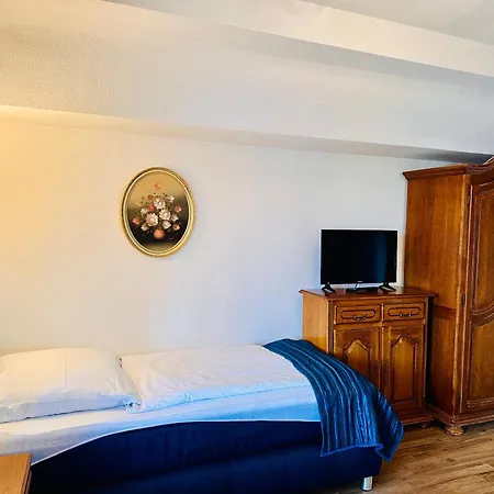 Altstadthotel Hayk Am Rhein Köln