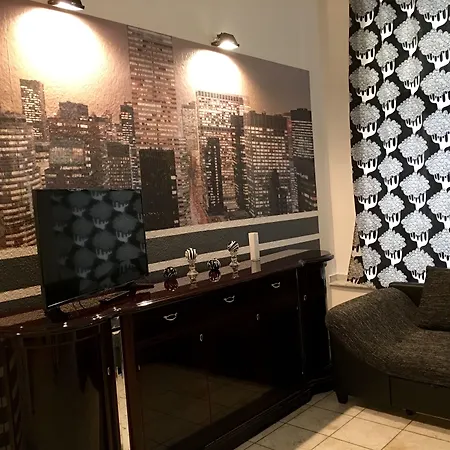 Altstadthotel Hayk Am Rhein מלון