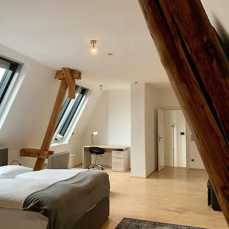 Altstadthotel Hayk Am Rhein