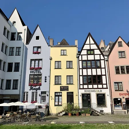 Altstadthotel Hayk Am Rhein 3*