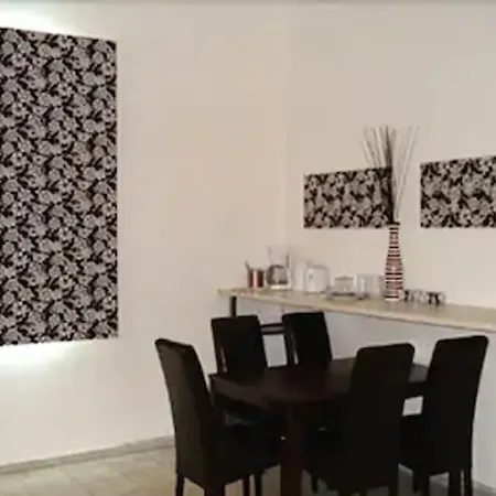 Altstadthotel Hayk Am Rhein מלון קלן