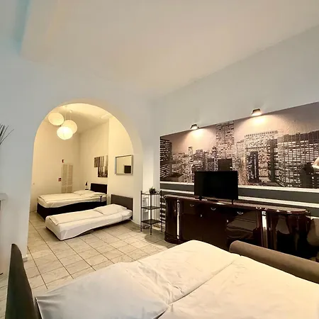 מלון Altstadthotel Hayk Am Rhein קלן